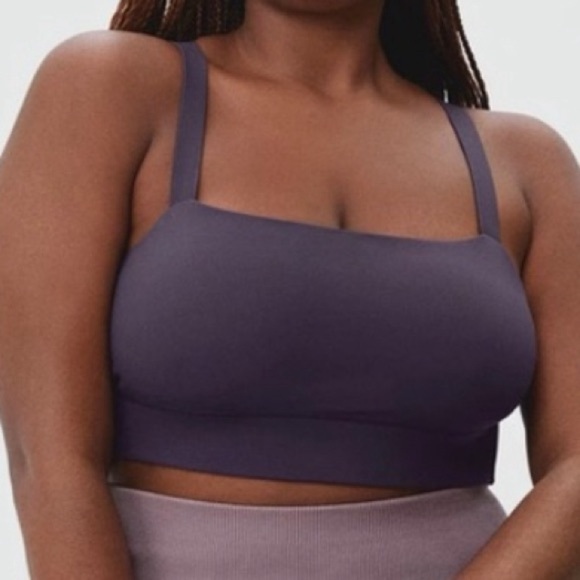 NWT Everlane The Perform Crossed Back Strap Cropped Top Eggplant Size XS - Picture 3 of 10